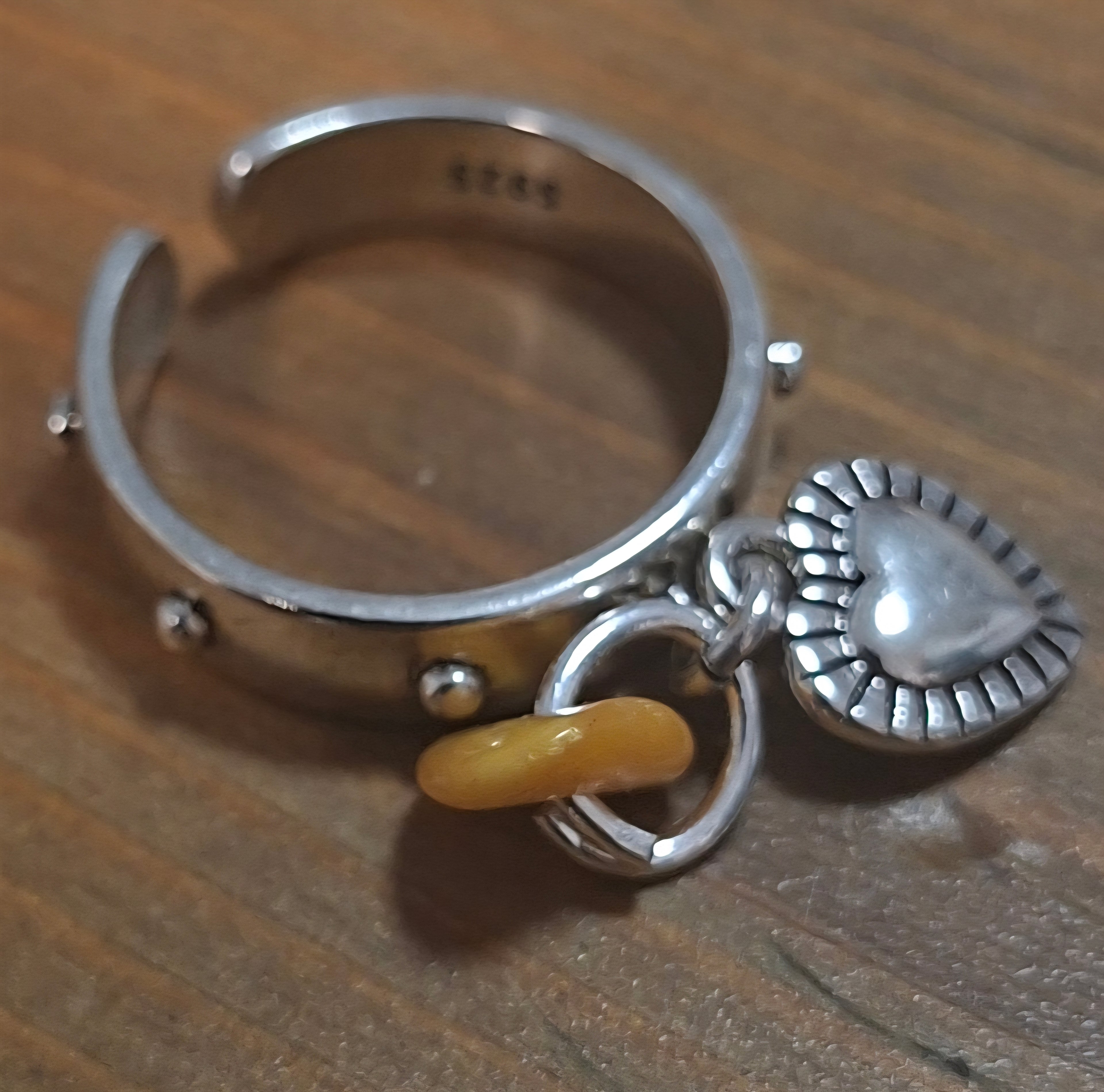 טבעת כסף 925 עם אבן חן